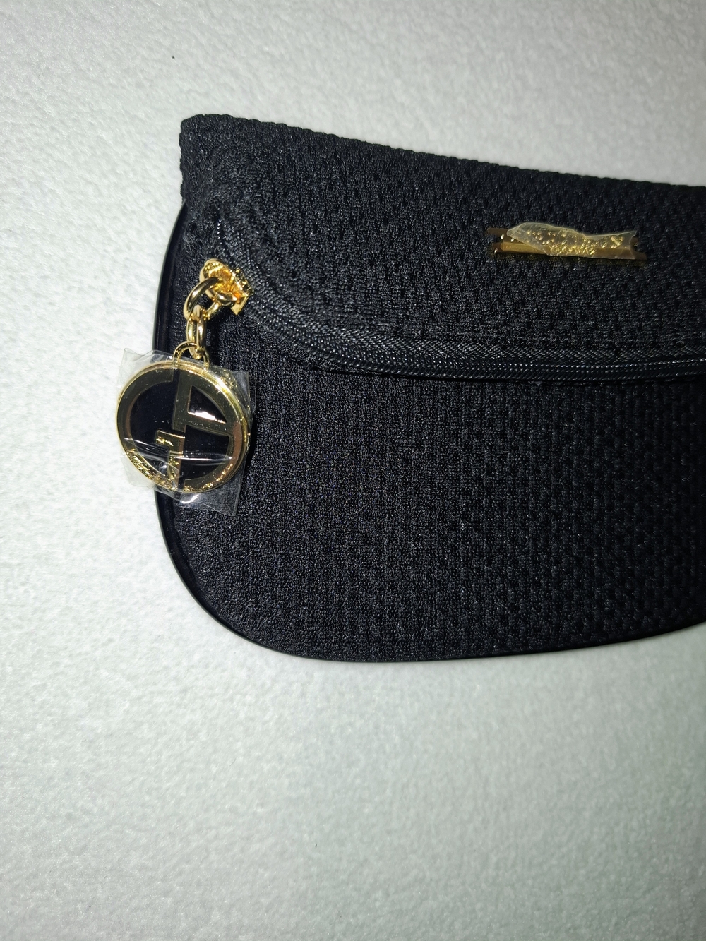 Giorgio Armani Black Woven Cosmetic Bag with Gold Charm - Picture 2 of 10